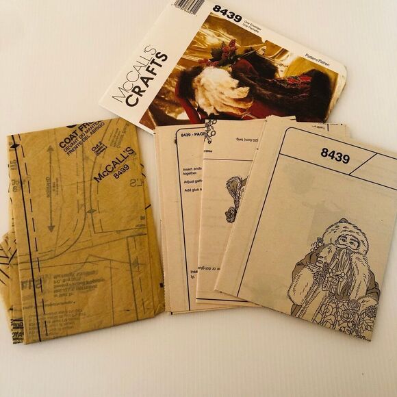 CUT Vintage 90s Sewing Pattern McCalls Crafts 8439 Father Christmas Doll - Picture 3 of 4